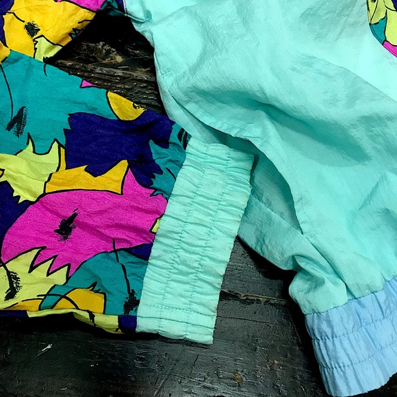 Colourful Abstract Windbreaker - Picture 7 of 7